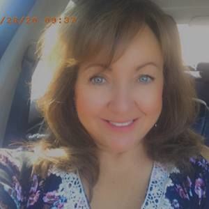 Meet your Posher, Delynn